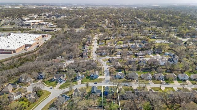 1440 W Prairie Terrace, Olathe, KS 66061