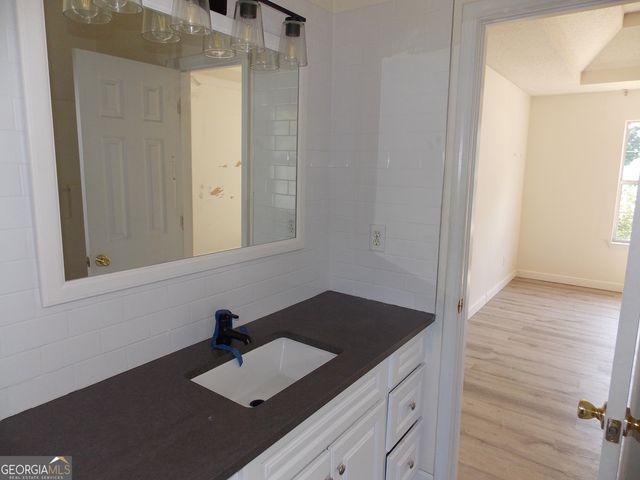 2338 Rambling Way, Lithonia, GA 30058