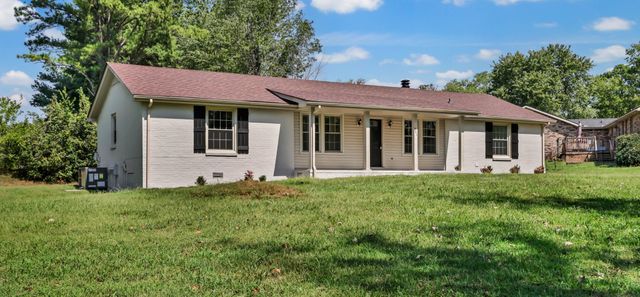 803 Laurel Dr, Clarksville, TN 37043