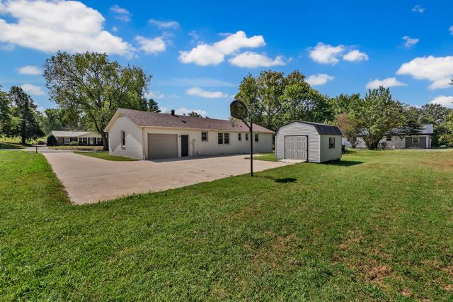 803 Laurel Dr, Clarksville, TN 37043