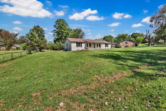 803 Laurel Dr, Clarksville, TN 37043