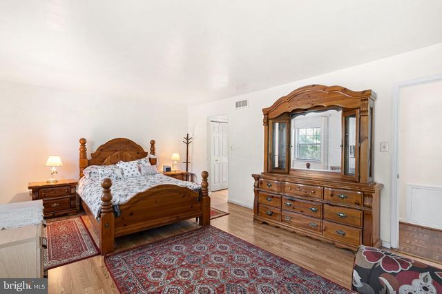 55 N STATE RD, Springfield, PA 19064