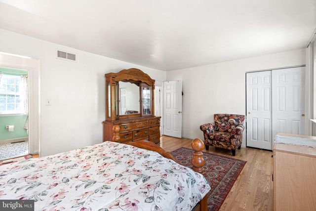 55 N STATE RD, Springfield, PA 19064