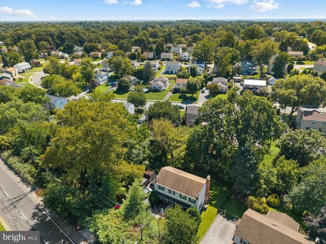 55 N STATE RD, Springfield, PA 19064