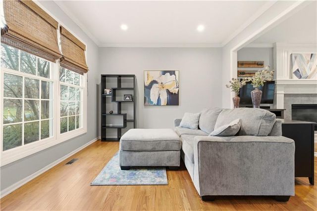 13836 Bradshaw Street, Overland Park, KS 66221