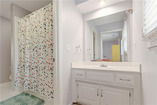 13836 Bradshaw Street, Overland Park, KS 66221