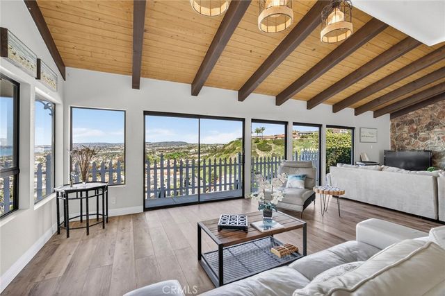 307 E Avenida Cordoba, San Clemente, CA 92672