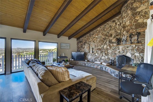 307 E Avenida Cordoba, San Clemente, CA 92672