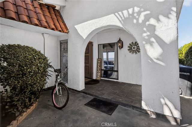 307 E Avenida Cordoba, San Clemente, CA 92672
