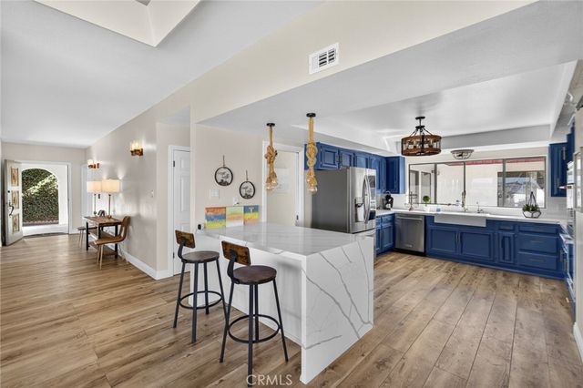 307 E Avenida Cordoba, San Clemente, CA 92672