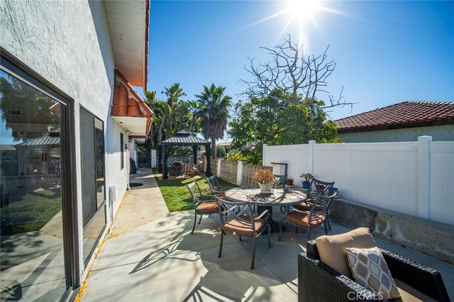 307 E Avenida Cordoba, San Clemente, CA 92672