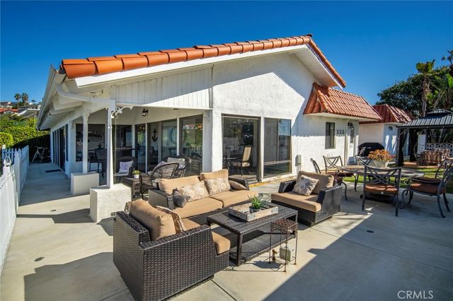 307 E Avenida Cordoba, San Clemente, CA 92672