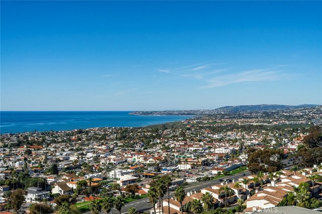 307 E Avenida Cordoba, San Clemente, CA 92672