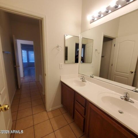 8458 E Edgewood Avenue, Mesa, AZ 85208