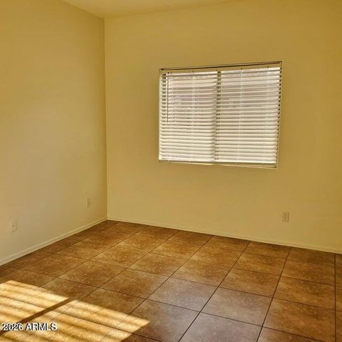 8458 E Edgewood Avenue, Mesa, AZ 85208