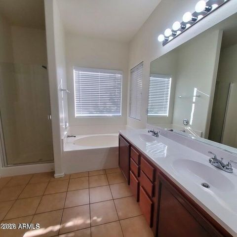 8458 E Edgewood Avenue, Mesa, AZ 85208
