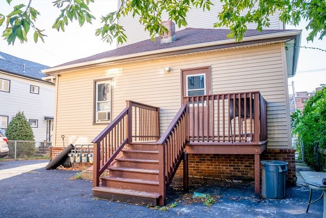 118 Jefferson St, Fall River, MA 02721