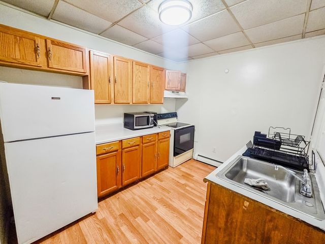 118 Jefferson St, Fall River, MA 02721