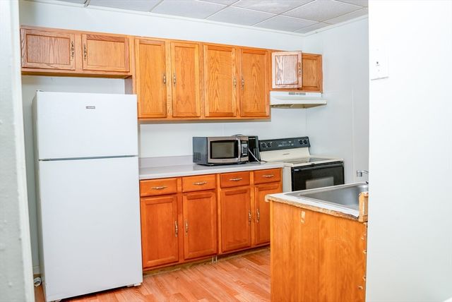118 Jefferson St, Fall River, MA 02721
