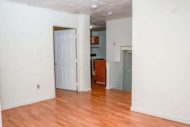 118 Jefferson St, Fall River, MA 02721