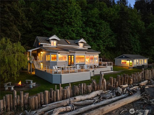3364 Bultman Lane, Oak Harbor, WA 98277