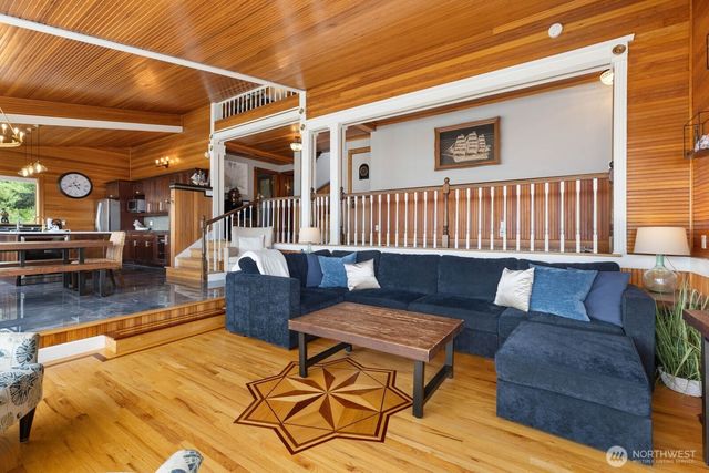 3364 Bultman Lane, Oak Harbor, WA 98277