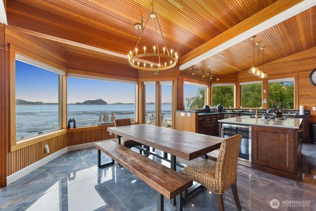 3364 Bultman Lane, Oak Harbor, WA 98277