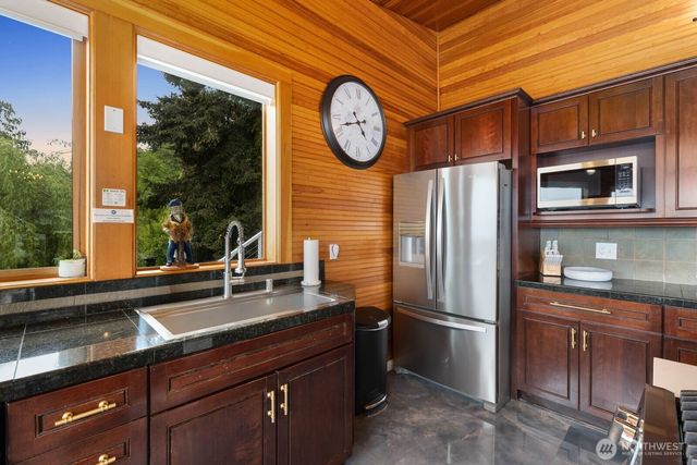 3364 Bultman Lane, Oak Harbor, WA 98277