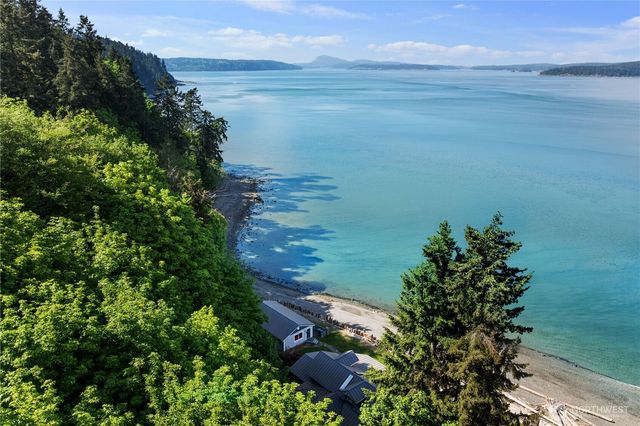 3364 Bultman Lane, Oak Harbor, WA 98277
