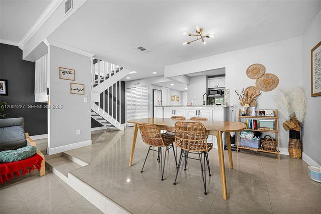 19252 NW 65th Ct, Hialeah, FL 33015