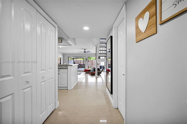 19252 NW 65th Ct, Hialeah, FL 33015