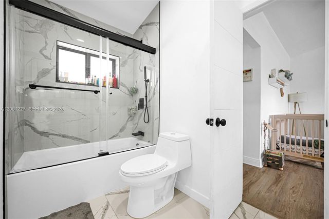 19252 NW 65th Ct, Hialeah, FL 33015