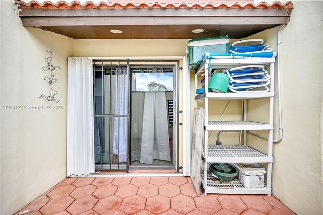 19252 NW 65th Ct, Hialeah, FL 33015