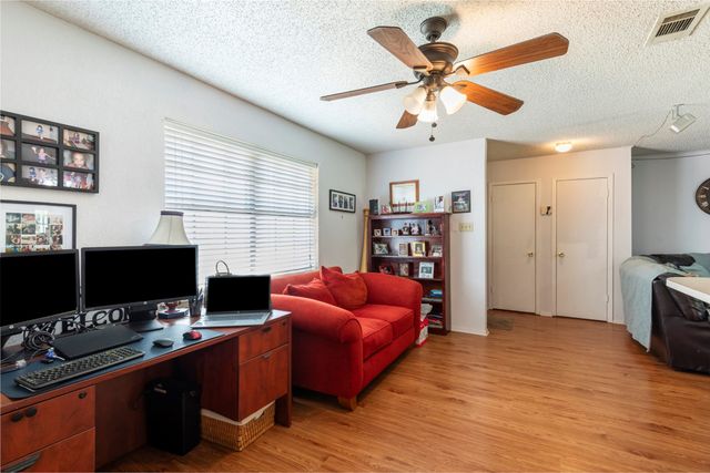 520 W Redbud Drive, Hurst, TX 76053