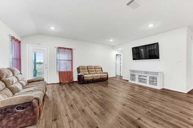 6546 Sand Dune Way, Princeton, TX 75407