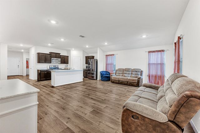 6546 Sand Dune Way, Princeton, TX 75407