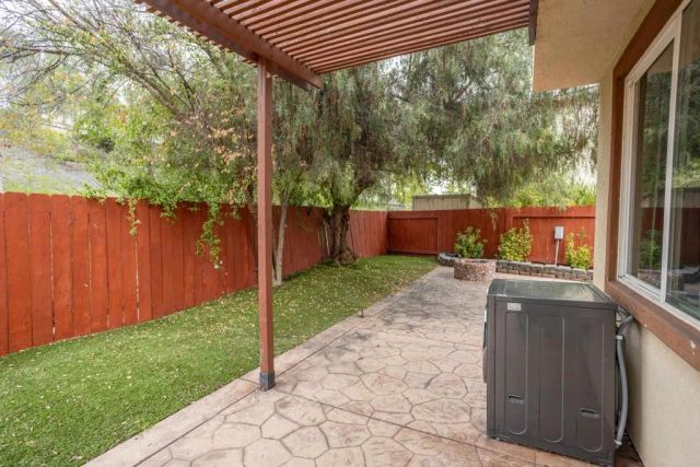 8772 Glen Vista Way, Santee, CA 92071