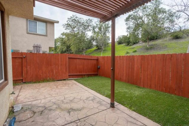 8772 Glen Vista Way, Santee, CA 92071