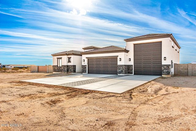 2920 S 364TH Avenue, Tonopah, AZ 85354