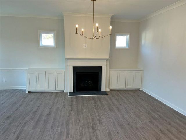 2000 Homestead Court, Woodstock, GA 30189