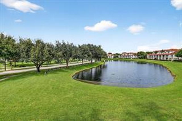 2058 ALTA MEADOWS Lane 2512, Delray Beach, FL 33444