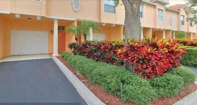 2058 ALTA MEADOWS Lane 2512, Delray Beach, FL 33444