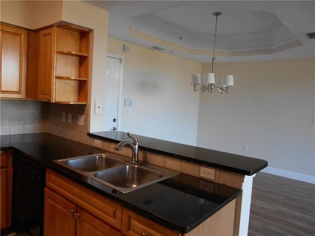 2058 ALTA MEADOWS Lane 2512, Delray Beach, FL 33444