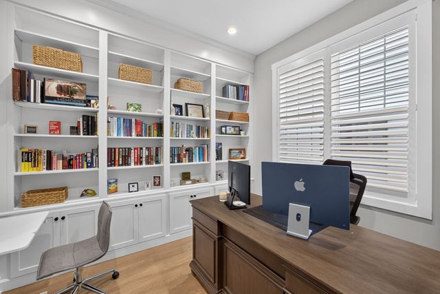 17 Kestrel Heights, Plymouth, MA 02360