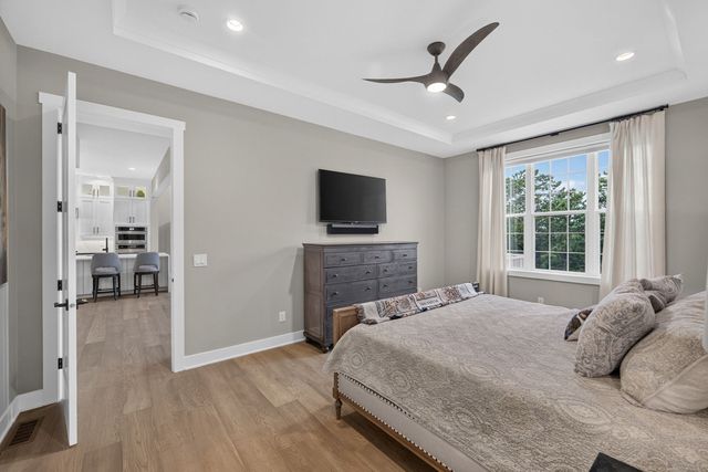 17 Kestrel Heights, Plymouth, MA 02360