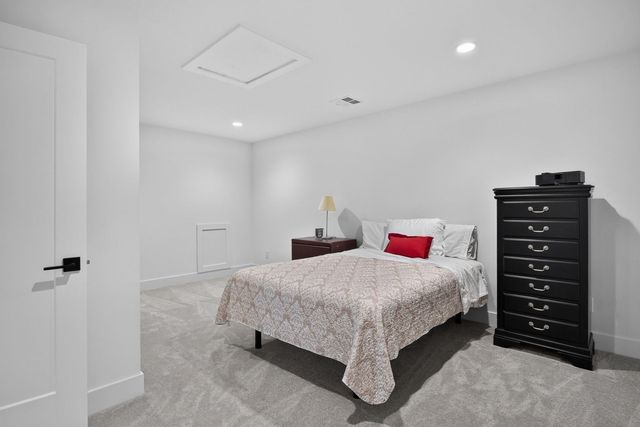 17 Kestrel Heights, Plymouth, MA 02360