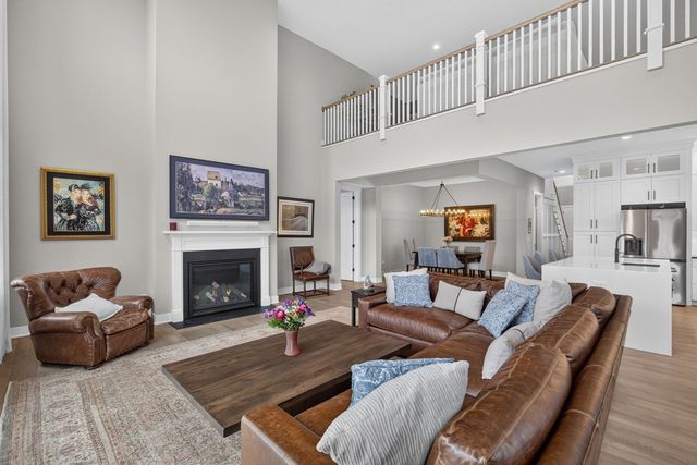 17 Kestrel Heights, Plymouth, MA 02360