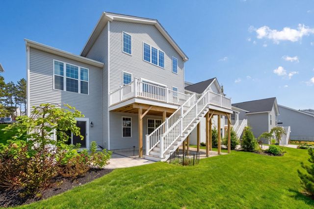 17 Kestrel Heights, Plymouth, MA 02360