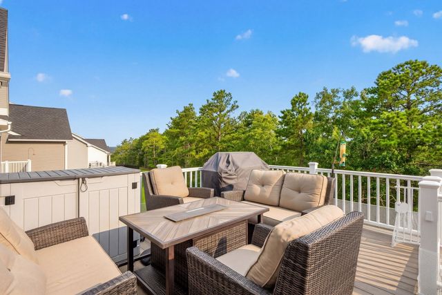 17 Kestrel Heights, Plymouth, MA 02360