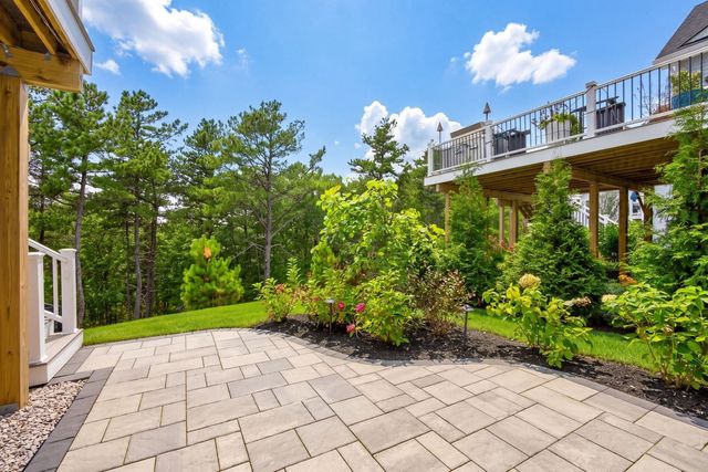17 Kestrel Heights, Plymouth, MA 02360